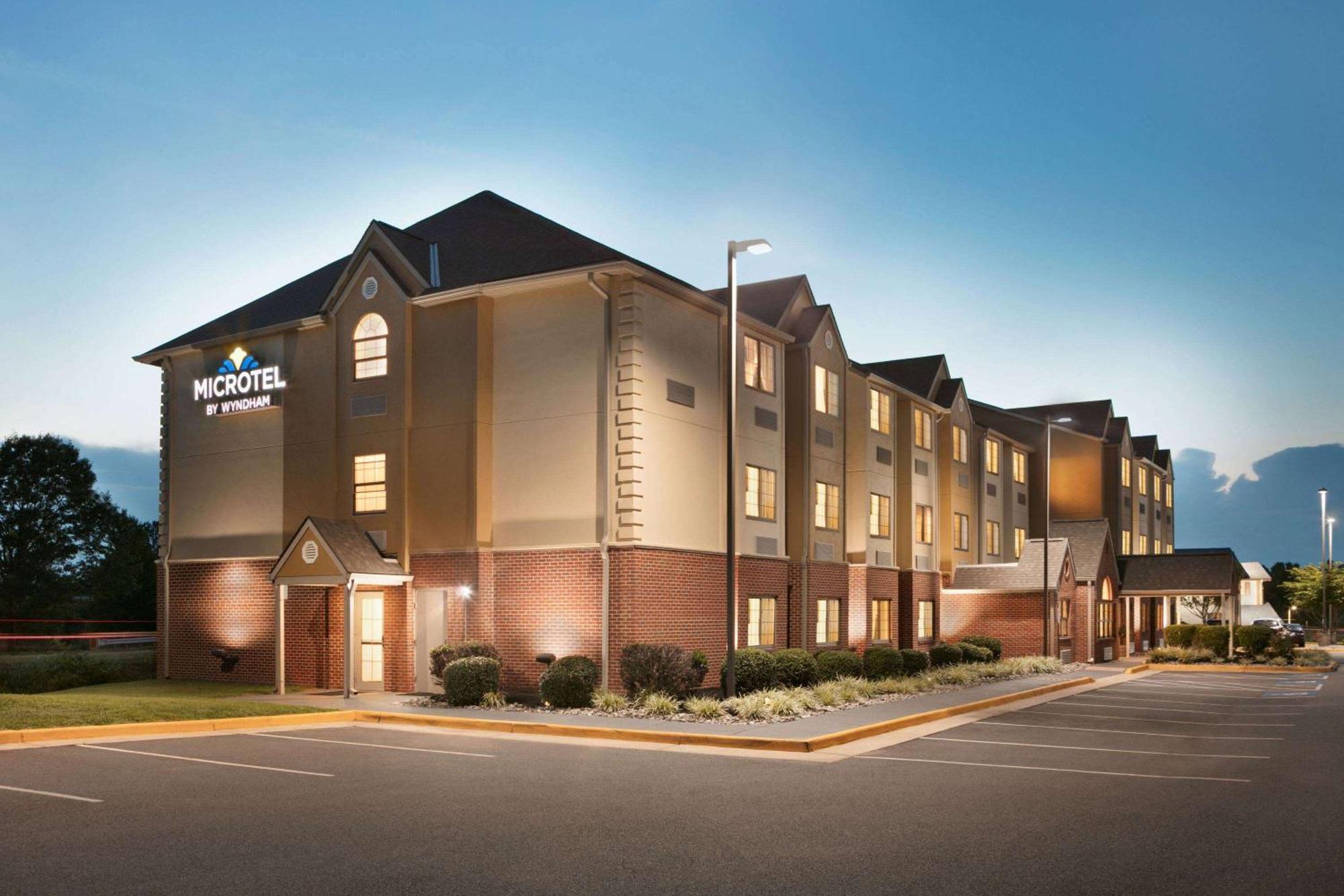 Microtel Inn & Suites By Wyndham Culpeper Bagian luar foto