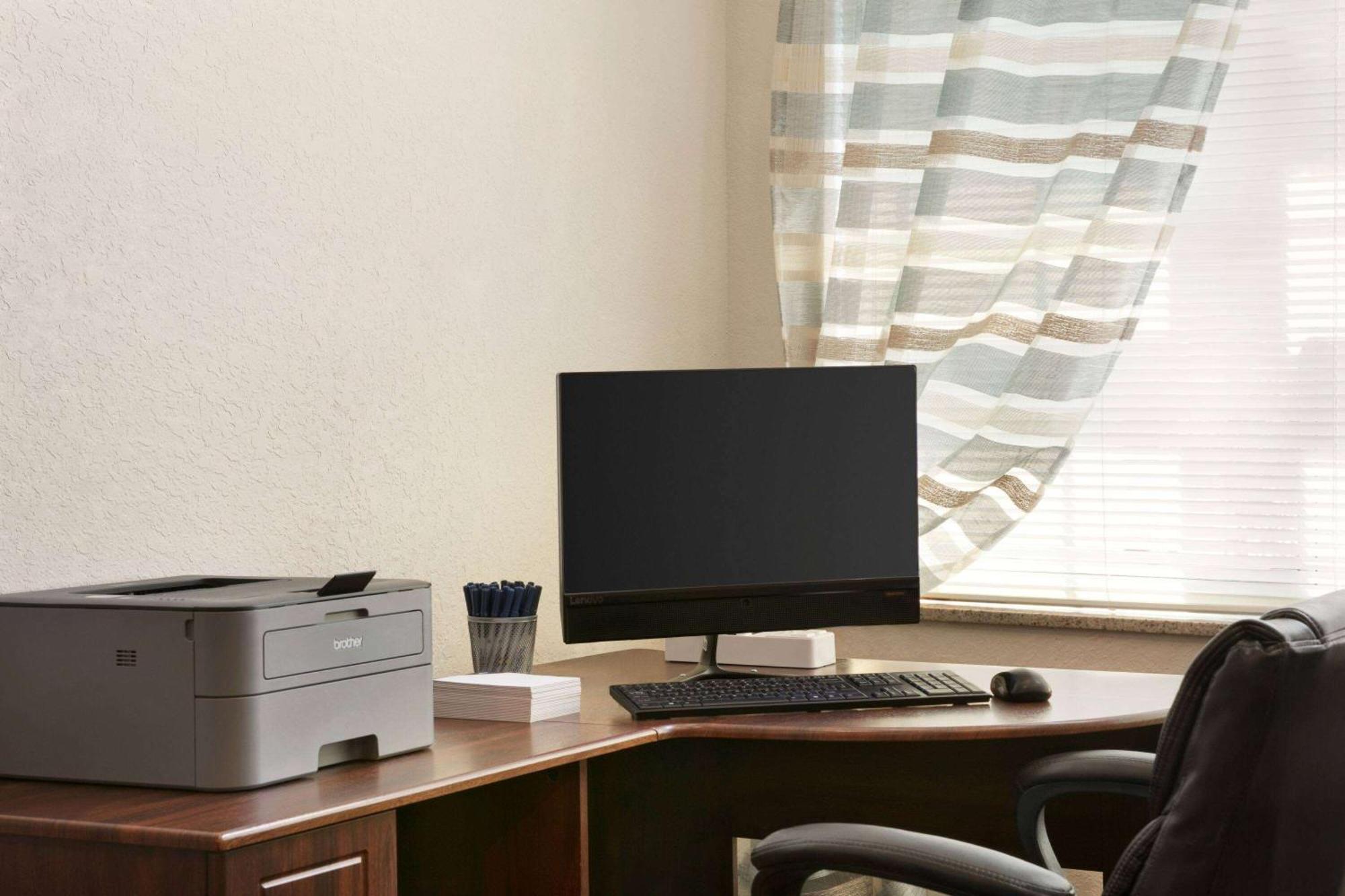Microtel Inn & Suites By Wyndham Culpeper Bagian luar foto
