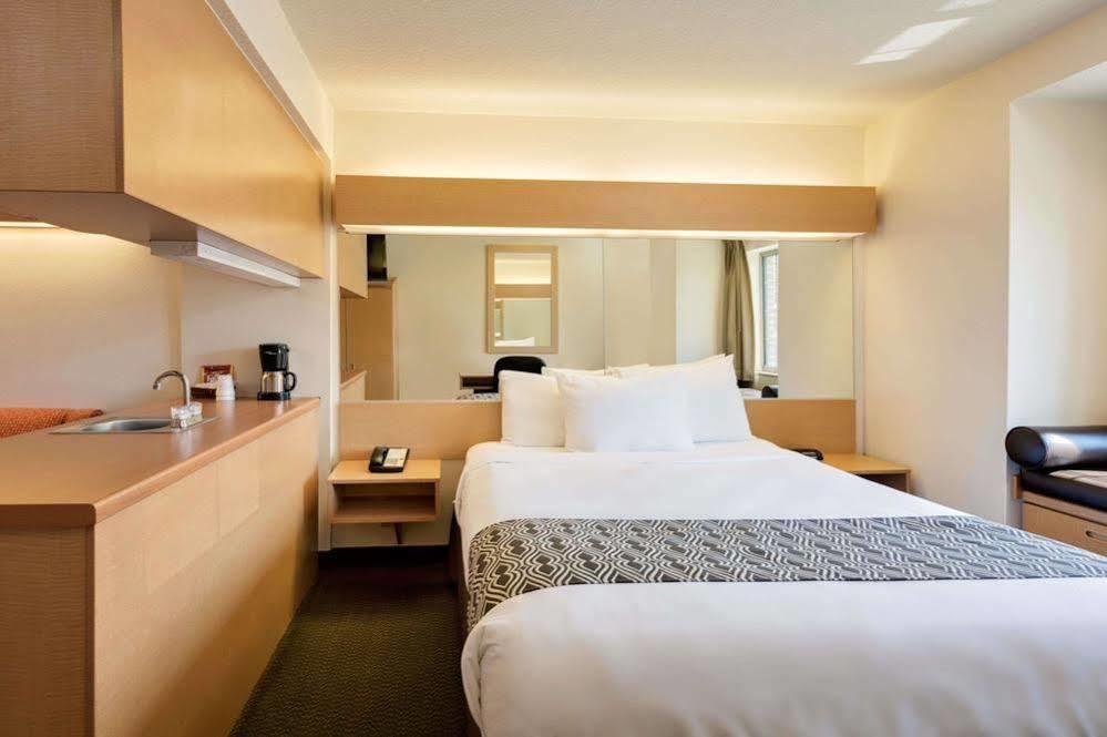 Microtel Inn & Suites By Wyndham Culpeper Bagian luar foto